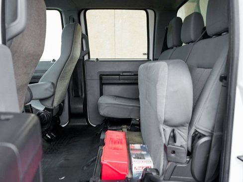 Used 2015 Ford F650 2WD Crew Cab Super Duty image 45