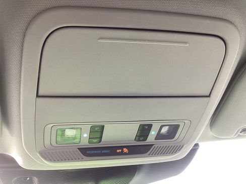 Used 2021 Ford Explorer XLT w/ Equipment Group 202A image 34