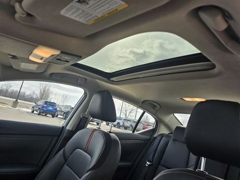 Used 2025 Nissan Sentra SR w/ SR Premium Package image 31