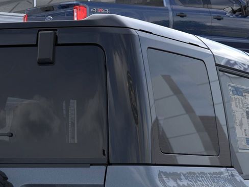 New 2025 Ford Bronco Outer Banks w/ Sasquatch Package AWD/4WD image 25