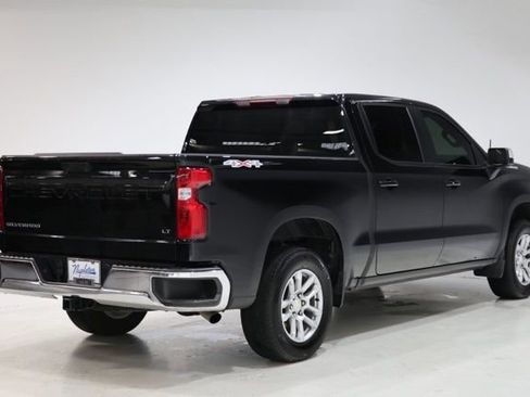 Used 2024 Chevrolet Silverado 1500 LT AWD/4WD image 8