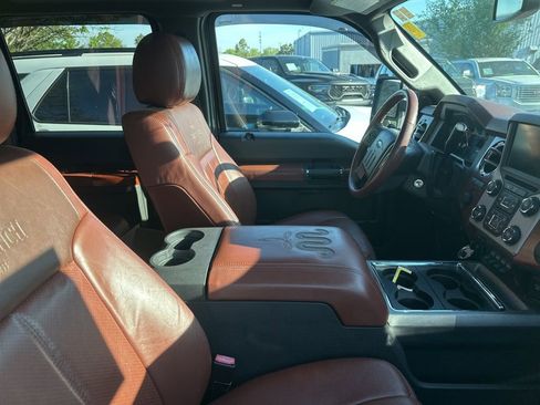 Used 2014 Ford F350 King Ranch w/ King Ranch w/Chrome Package image 3