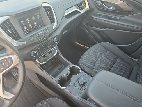 Used 2023 GMC Terrain SLE FWD image 23