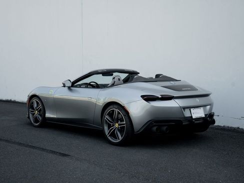 Certified 2024 Ferrari Roma Spider image 32