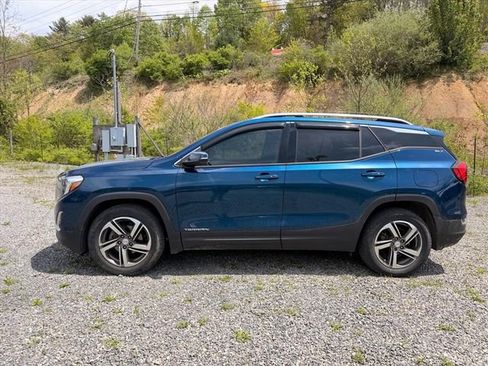 Used 2019 GMC Terrain SLT w/ Preferred Package AWD/4WD image 4
