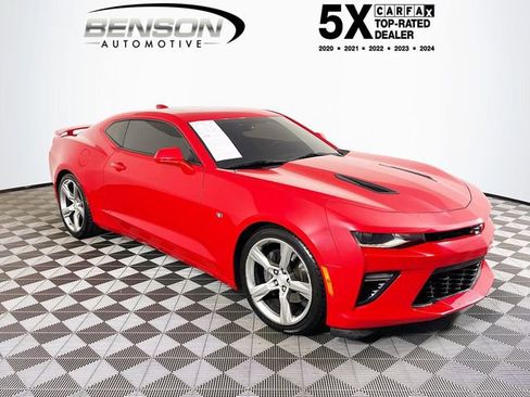 Used 2018 Chevrolet Camaro SS RWD image 1