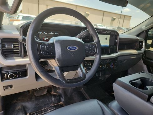 Used 2023 Ford F250 XL w/ XL Driver Assist Package AWD/4WD image 11