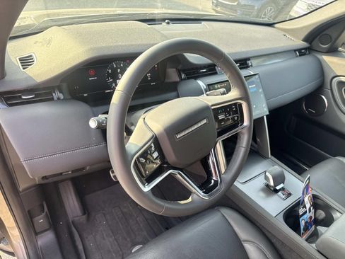 Used 2024 Land Rover Discovery Sport Dynamic SE AWD/4WD image 18
