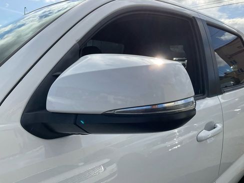 Used 2019 Toyota Tacoma TRD Off-Road w/ TRD Premium Off Road Package image 84