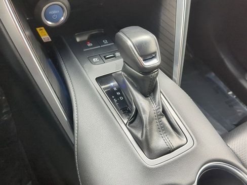 Used 2021 Toyota Venza Limited w/ Advanced Technology Package image 14