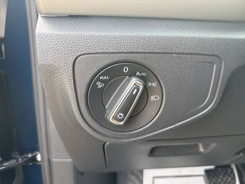 Used 2022 Volkswagen Atlas SEL image 34