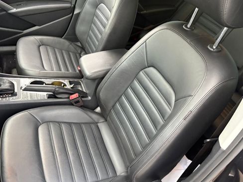 Used 2018 Volkswagen Passat 3.6 SEL Premium FWD image 31