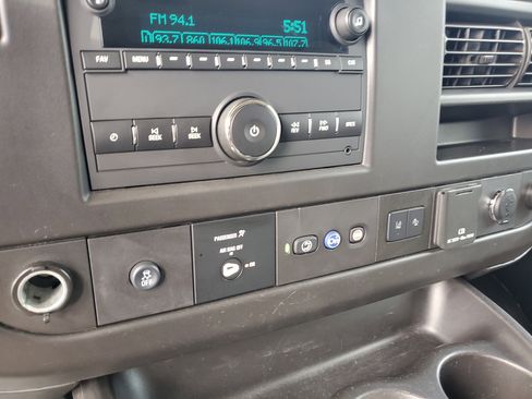 Used 2020 Chevrolet Express 3500 LT w/ LT Preferred Equipment Group image 20