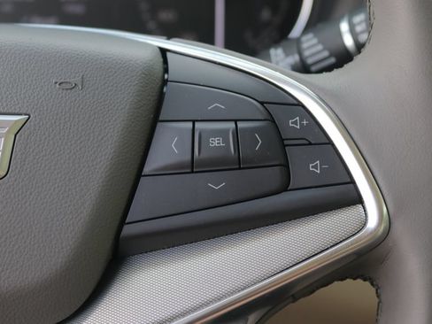 Certified 2023 Cadillac XT5 Premium Luxury FWD image 21