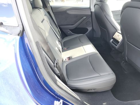 Used 2026 Tesla Model Y 2WD image 18