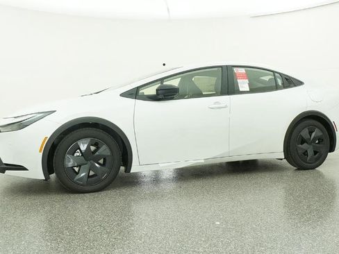 New 2026 Toyota Prius SE image 71