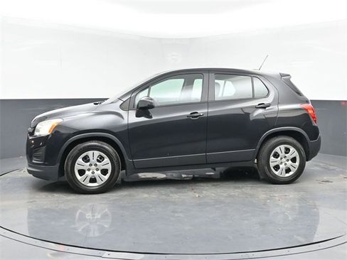 Used 2015 Chevrolet Trax LS w/ LPO, Cargo Package image 11