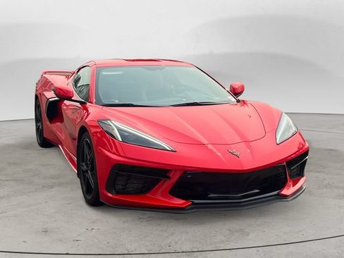 Used 2021 Chevrolet Corvette Stingray Preferred Cpe w/ Z51 Performance Package RWD image 3