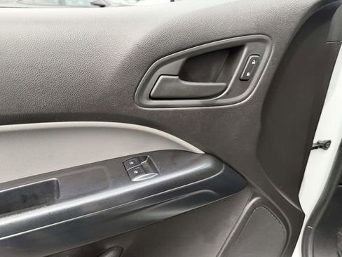 Used 2016 Chevrolet Colorado W/T image 17