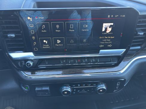 Used 2024 GMC Sierra 3500 SLE w/ SLE Convenience Package image 20