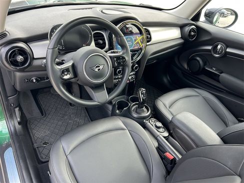 Used 2024 MINI Cooper 2-Door Hardtop image 15