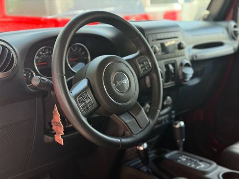 Used 2012 Jeep Wrangler Unlimited Sport AWD/4WD image 23