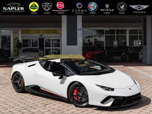 Used 2018 Lamborghini Huracan Performante image 1