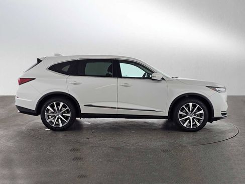 Used 2025 Acura MDX FWD w/ Technology Package image 2