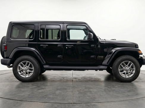Used 2025 Jeep Wrangler Unlimited Sport AWD/4WD image 11