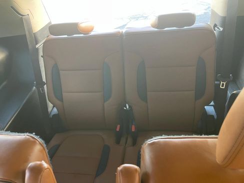 Used 2018 GMC Acadia SLT w/ LPO, Protection Package image 7