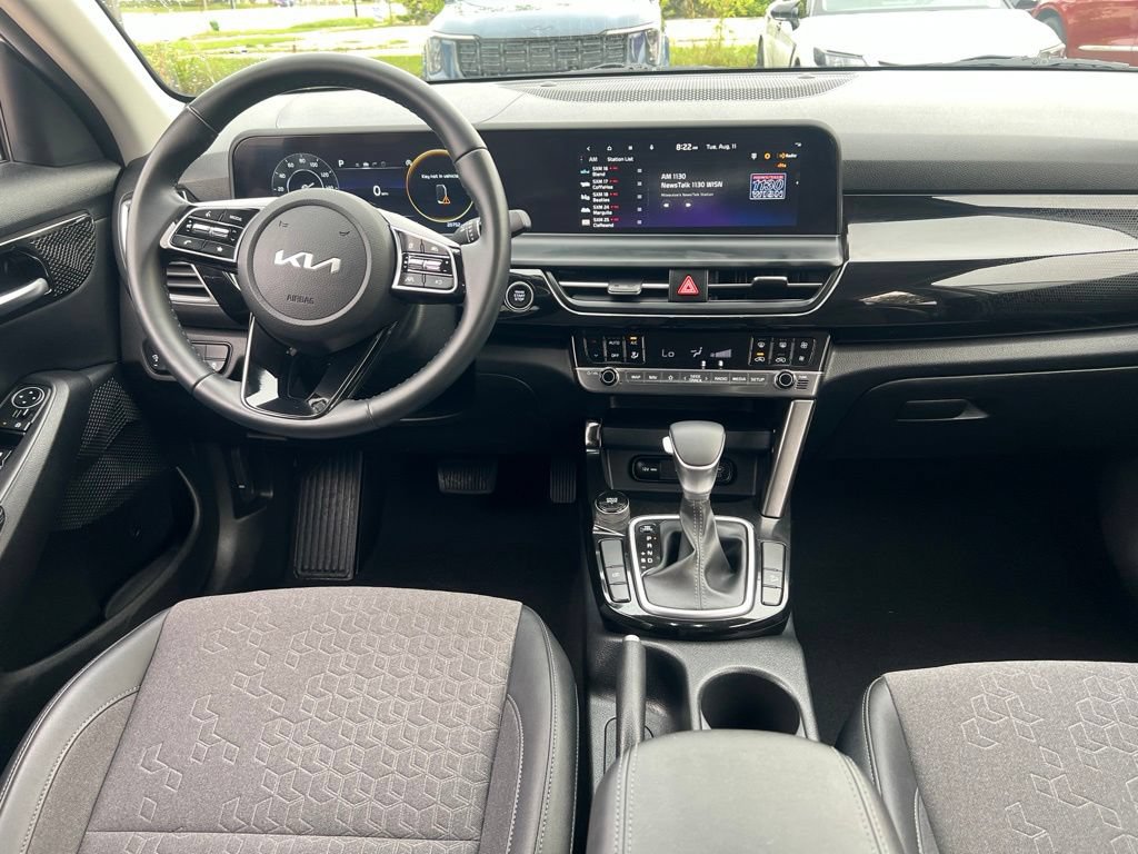 Certified 2024 Kia Seltos S FWD image 17