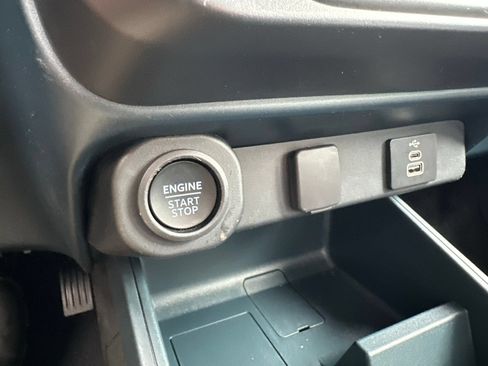 Certified 2025 Ford Maverick XLT FWD image 26