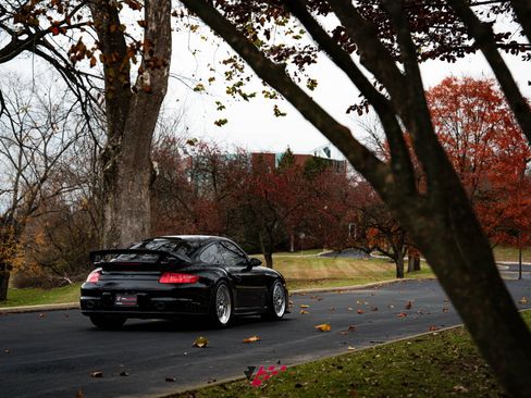 Used 2008 Porsche 911 GT2 RWD image 10