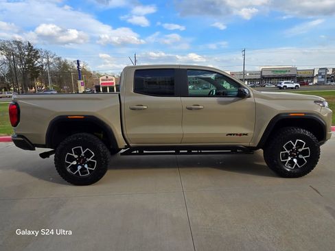 Used 2024 GMC Canyon AT4X image 6