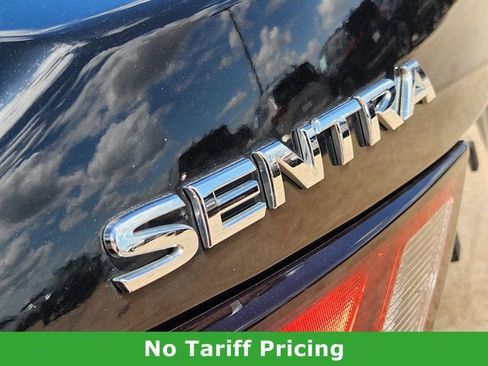Used 2020 Nissan Sentra SV w/ SV Premium Package FWD image 11