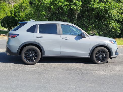 Used 2024 Honda HR-V Sport image 8