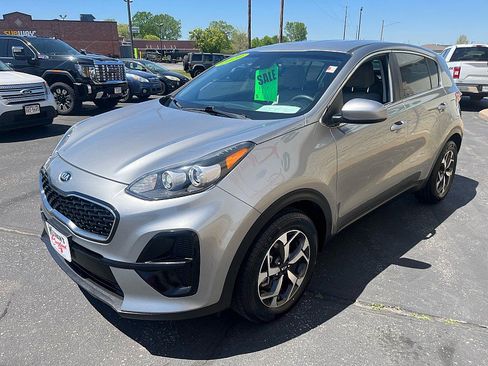 Used 2020 Kia Sportage LX FWD image 4
