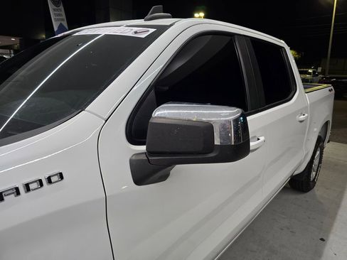 Used 2023 Chevrolet Silverado 1500 LT AWD/4WD image 10