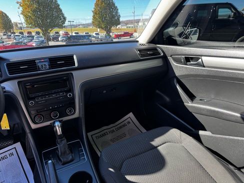 Used 2014 Volkswagen Passat 1.8T S image 14