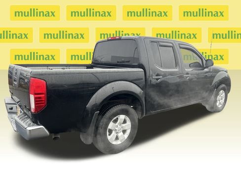 Used 2012 Nissan Frontier SV w/ SV Premium Utility Pkg image 3