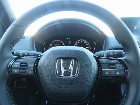Used 2023 Honda Civic Sport image 5