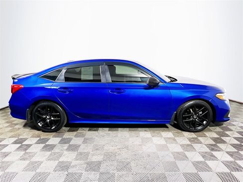 Used 2022 Honda Civic Sport image 9