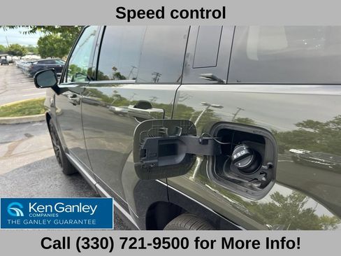 Used 2025 Hyundai Santa Fe Calligraphy w/ Tow & Go Package AWD/4WD image 49
