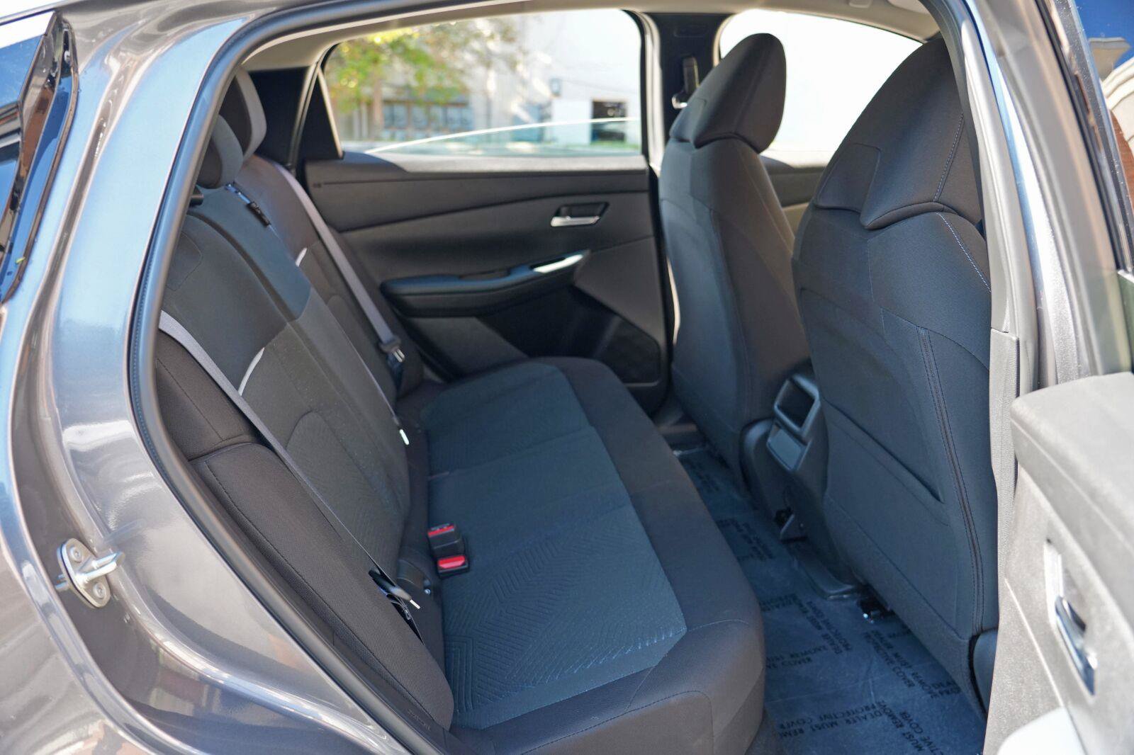 Used 2026 Nissan Leaf w/ Floor Mat Package (S+) FWD image 37