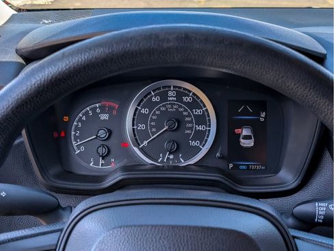 Used 2021 Toyota Corolla LE FWD image 19
