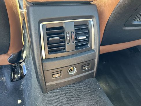 Used 2017 BMW 330i Gran Turismo xDrive image 12