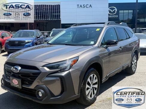 Certified 2024 Subaru Outback Premium AWD/4WD image 1