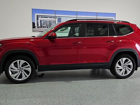Certified 2023 Volkswagen Atlas SE w/ Panoramic Sunroof Package FWD image 5