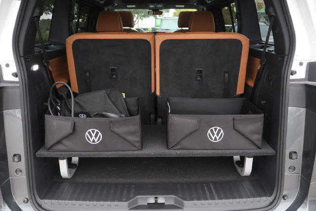 Certified 2025 Volkswagen ID. Buzz Pro S Plus AWD/4WD image 20