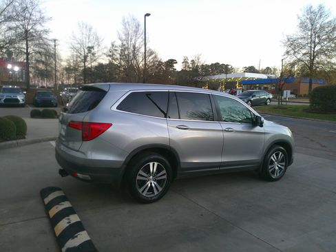 Used 2016 Honda Pilot EX-L image 12